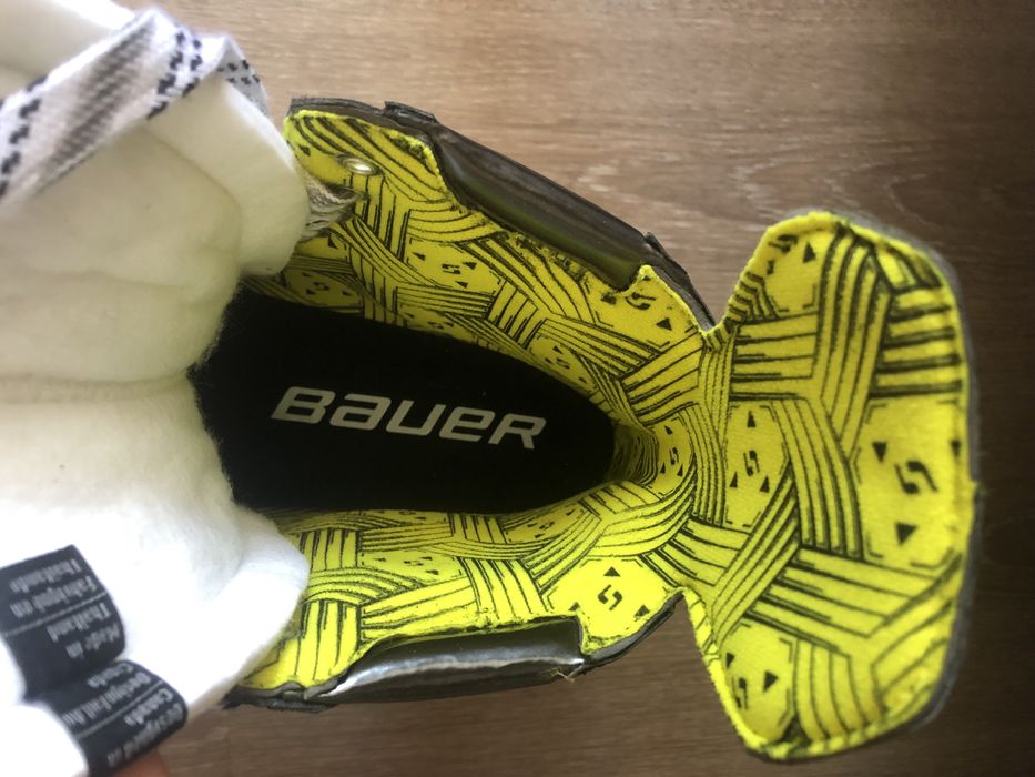 Bauer  supreme m30