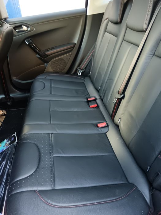 Peugeot 2008 GT LINE 1.2 PURETECH