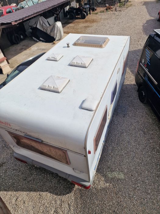 Rulotă Dethleffs Camper,  5  persoane,  două paturi.  Inmatriculată!