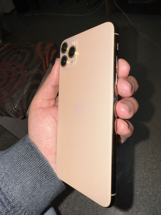 I phone 11 pro max 512 GB