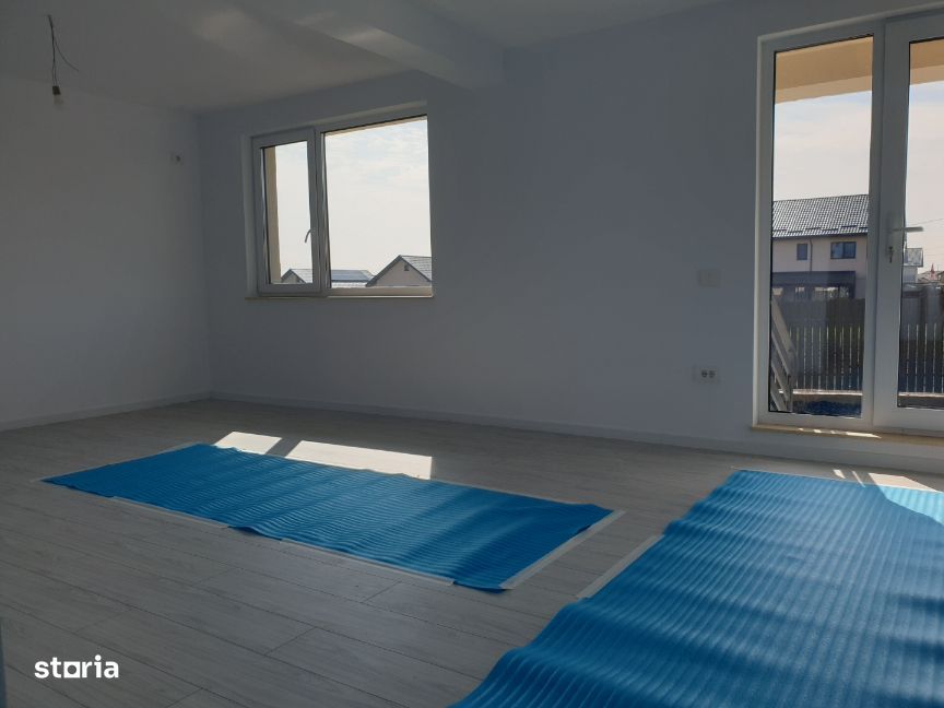 Rediu–Valea Lupului– IASI– Casă cu 4 camere in duplex, bucatarie inch.