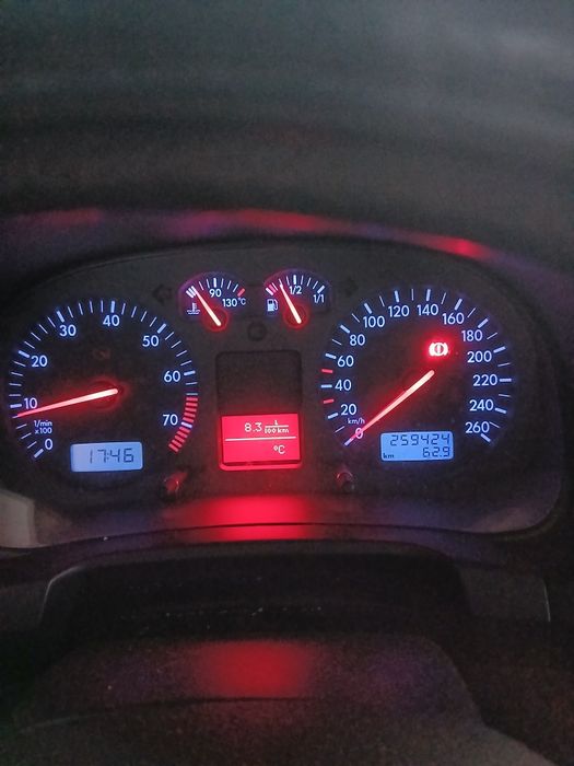 Golf 4   1.6 benzină