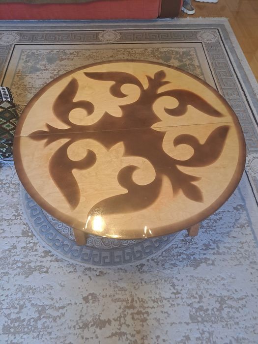 Национальный стол