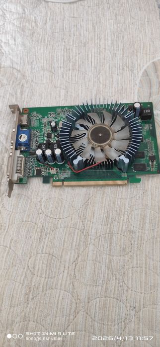 Продаются комплектующие материнская плата процессор оперативная память