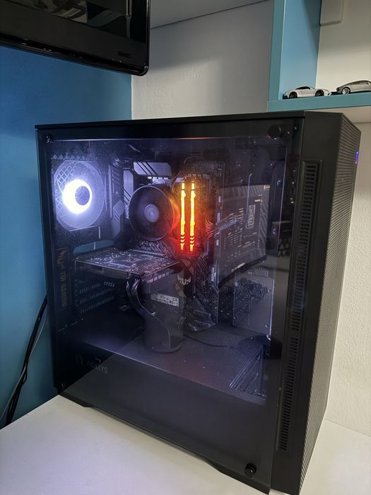 Vând Setup Gaming