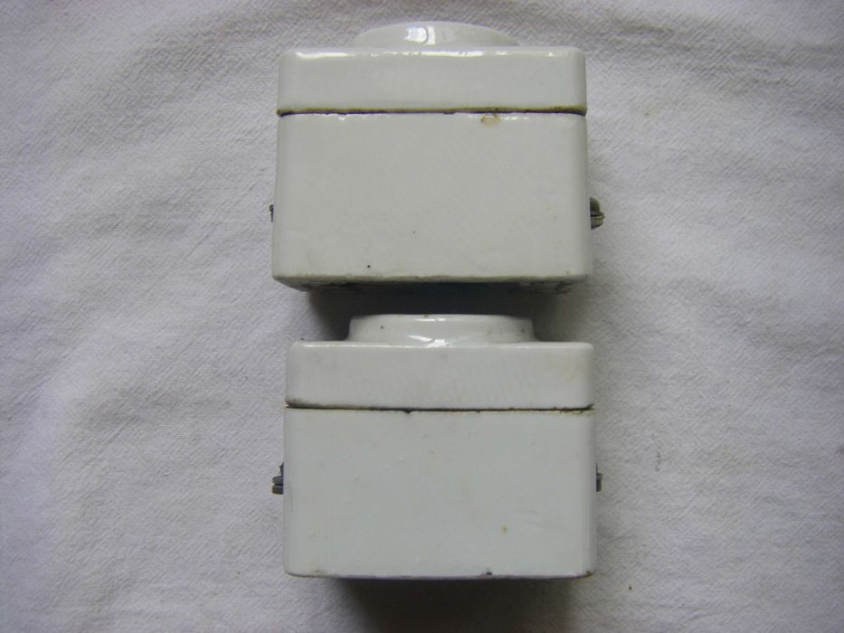 Основи за винтови керамични предпазители 25А/500В - 7 броя