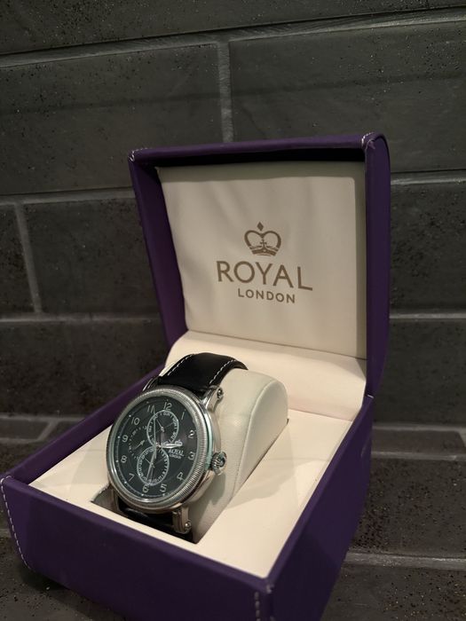 Наручные часы Royal London