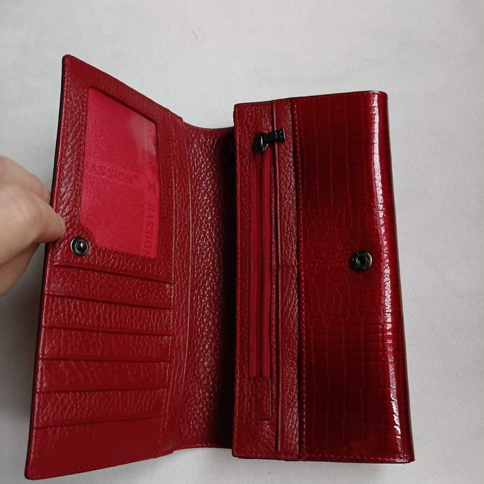 Кожаные кошельки новые.