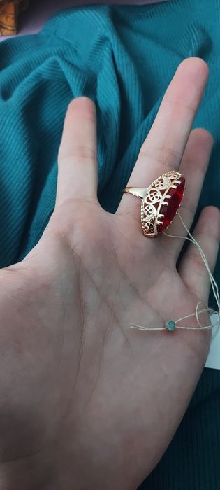 Золотые серьги и кольцо
