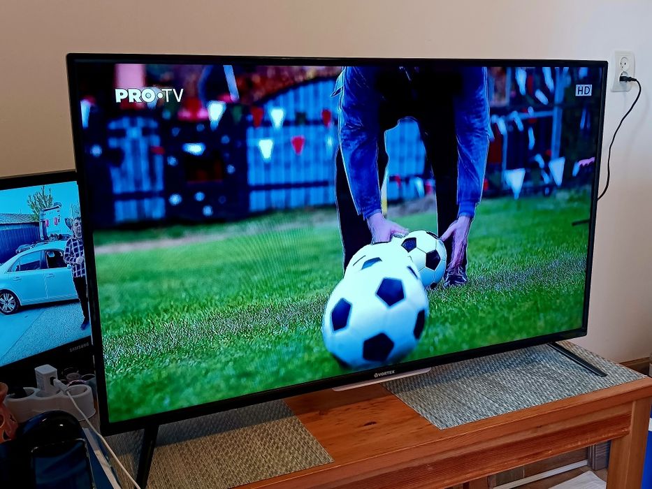 TV LED Vortex, Full HD, 102 cm