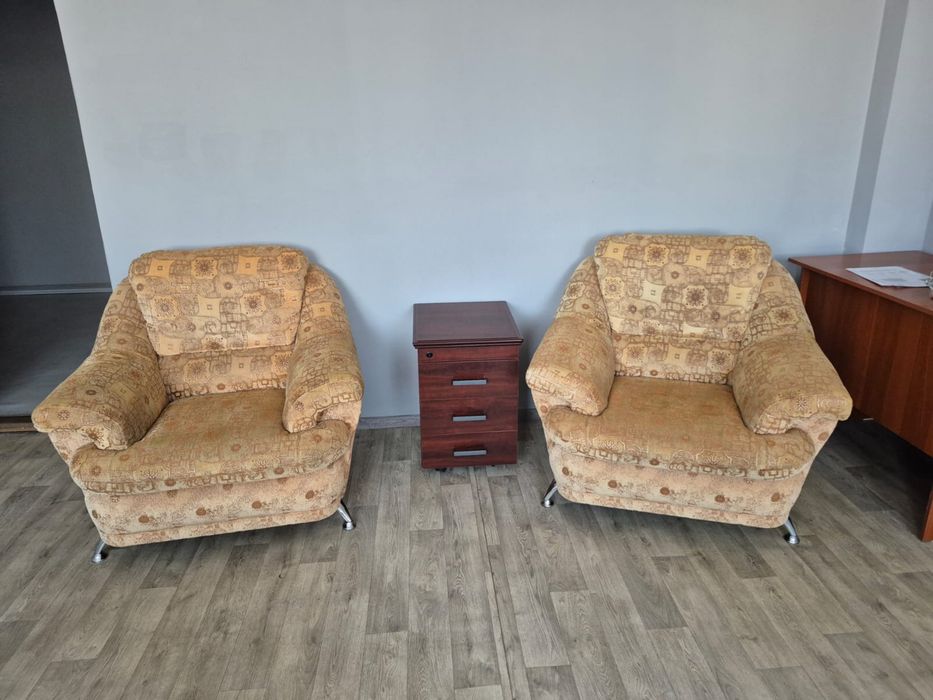 Продам мягкие удобные кресла