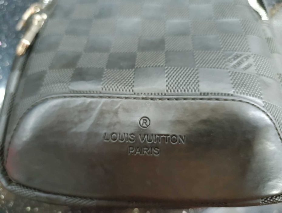 Чантичка на Louis Vuitton