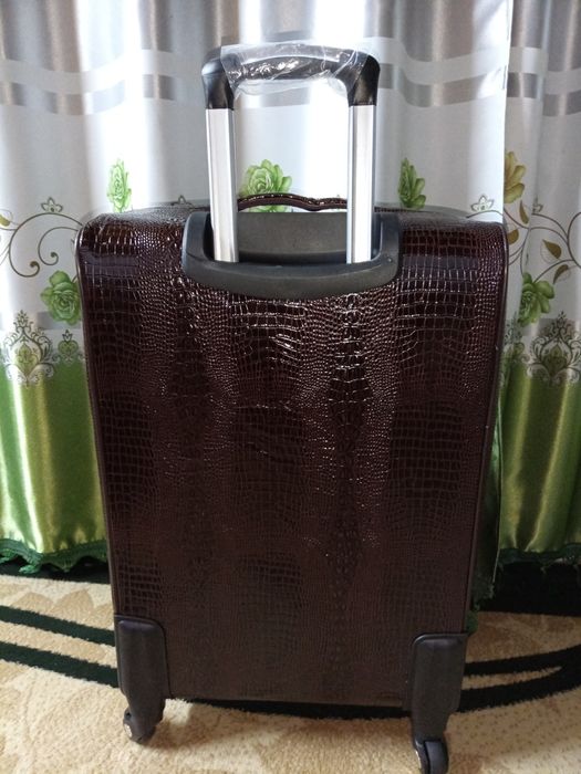 Дорожный чемодан