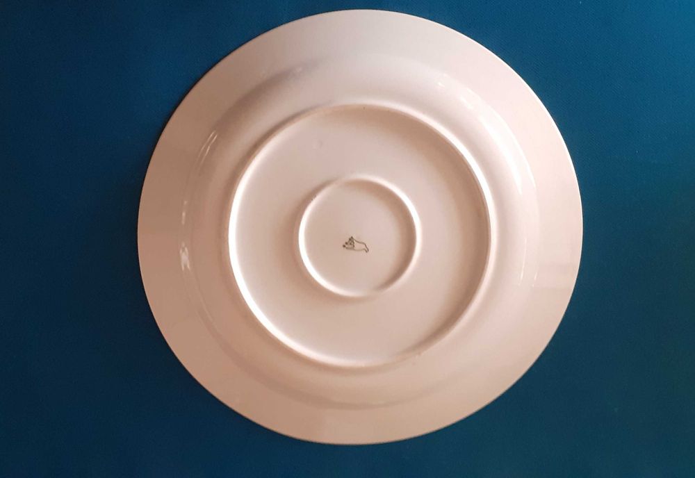 Блюдо для сервировки стола