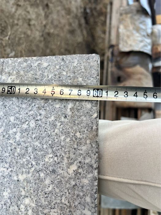 Гранитная плитка 60×60 б/у — 5000 тг/м²
