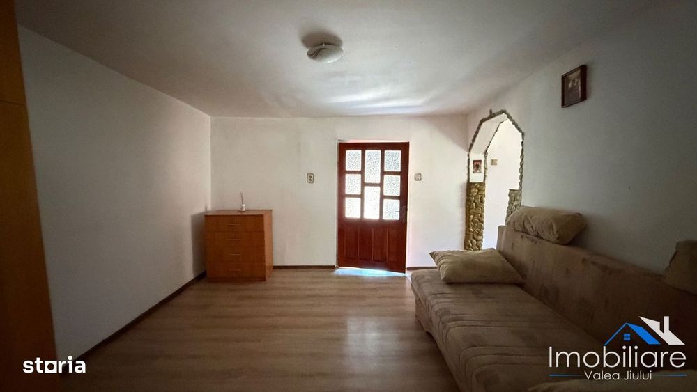 Casa 2 camere de vânzare – Str. Tăbăcari | Petroșani