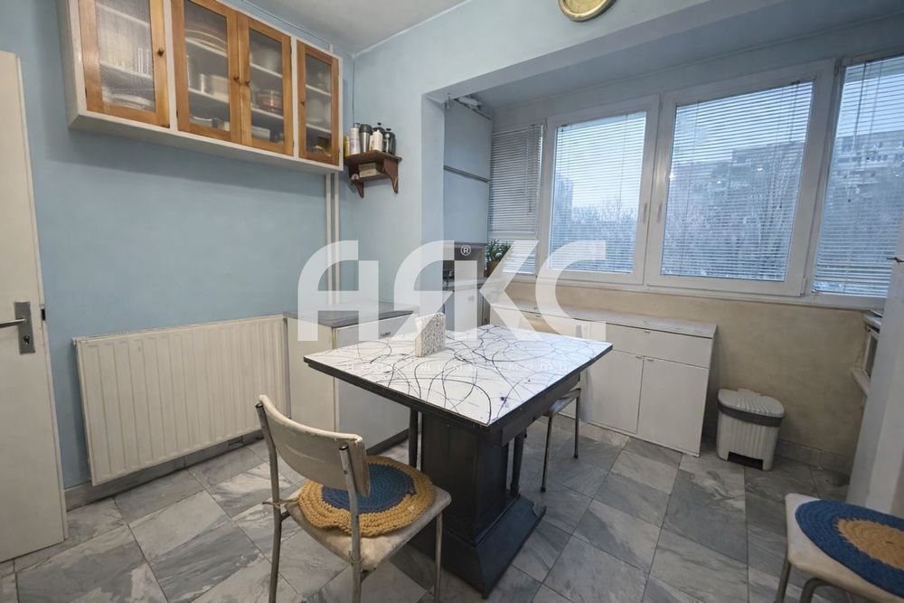 Продава се Тристаен апартамент в София, Люлин 7 - 83 кв.м за 1328 €/кв.м - Снимка #3