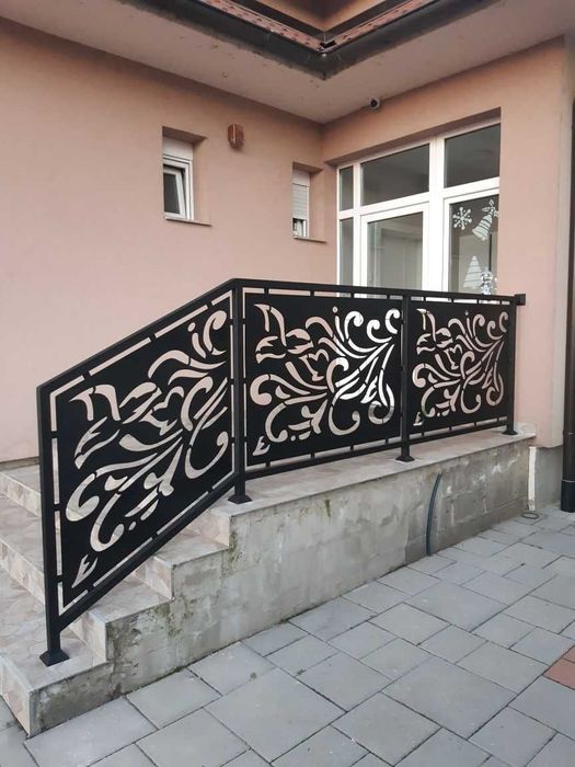 Garduri,Porti,Balustrade,Scari Metalice si din lemn,Garaje,Hala,Arcade