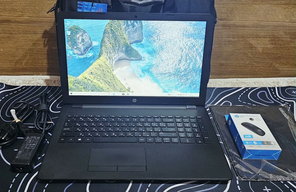 Hp Laptop 15 новом состаяний!