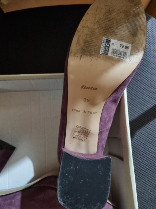 Vând pantofi piele întoarsă Bata