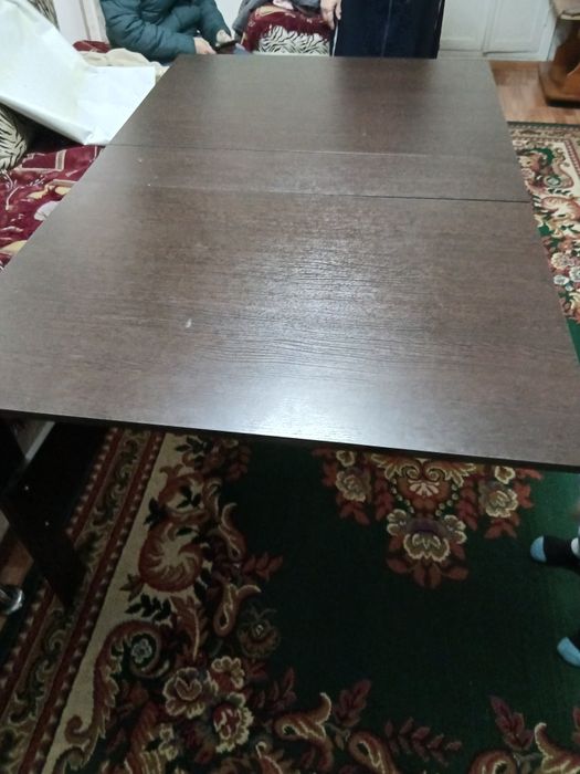 Продам стол книжку