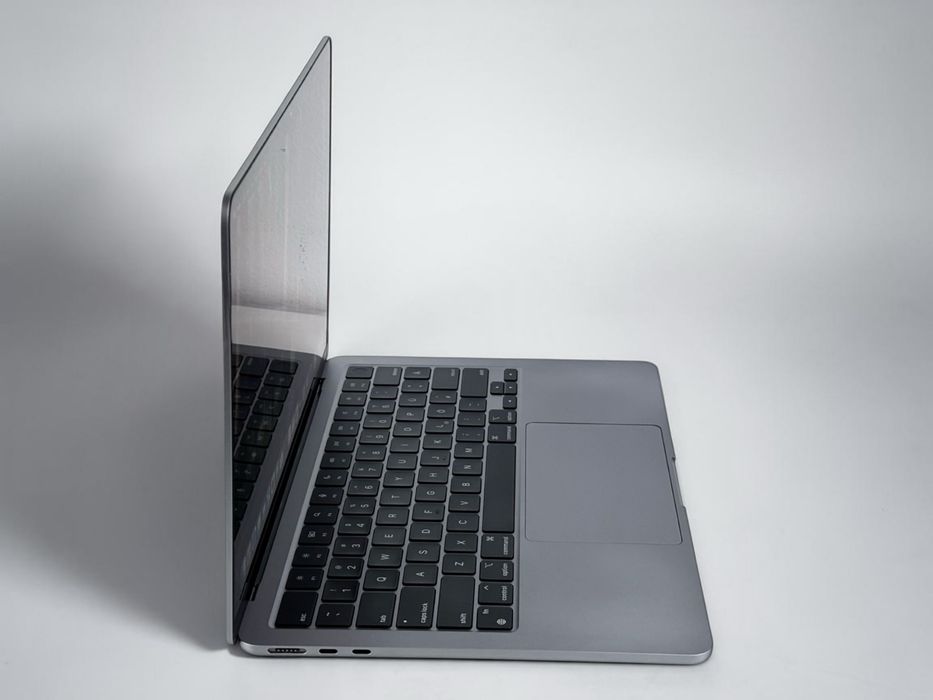 Apple MacBook Air 13 M2 16RAM 1TB Gray Перфектен! Гаранция!