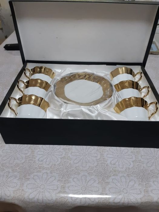 Продам  2 чайных набора