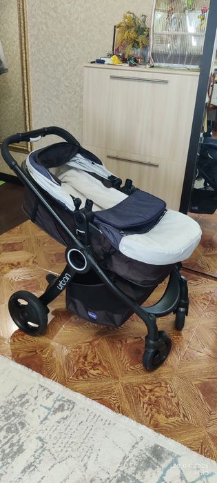 Продается коляска Chicco