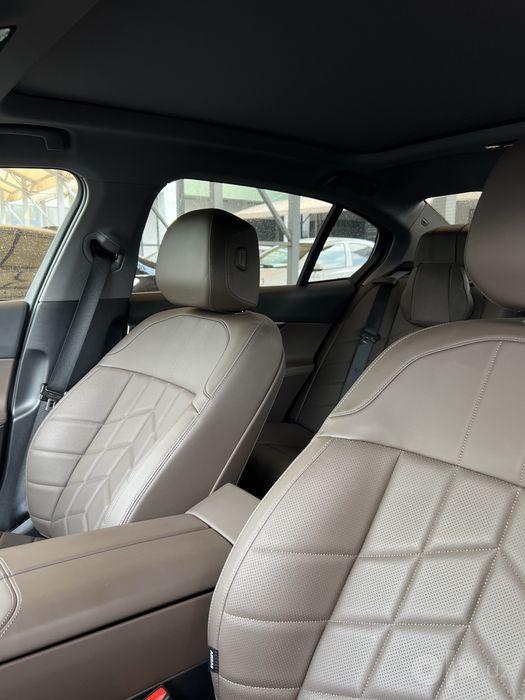 BMW i5 35L ideal xolatda
