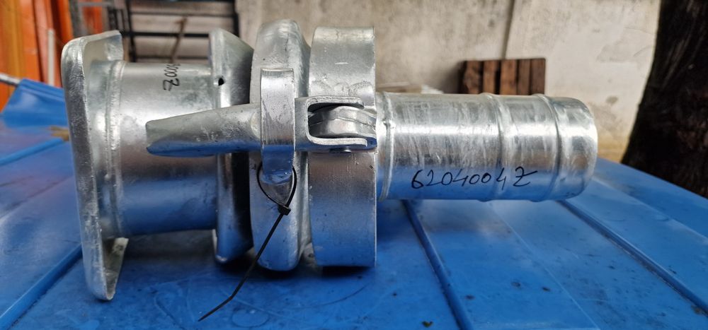 Mufa vidanja 6 toli cu flansa redusă cu ieșire struț mama 4 toli impor