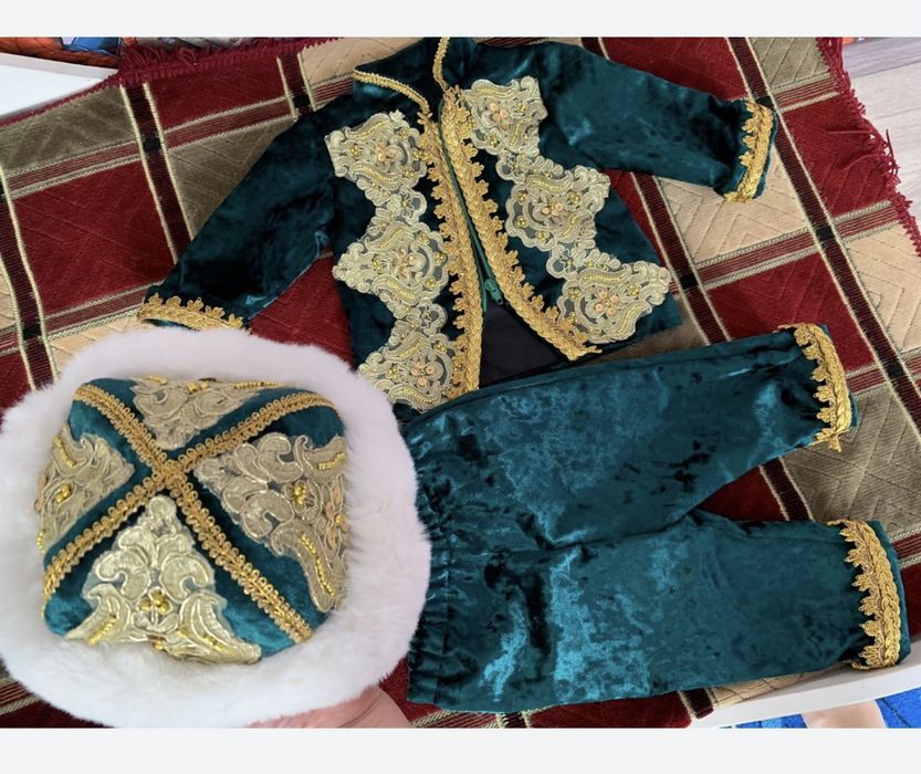 Казахский костюм