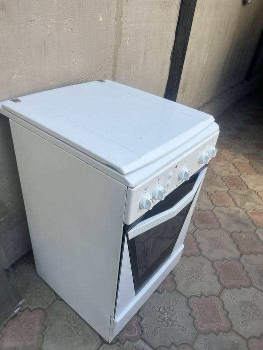 Продам б/у газовую плиту