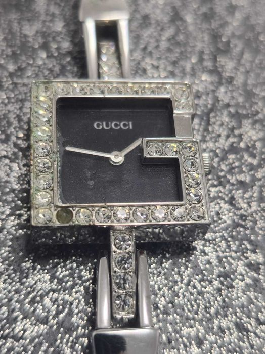 ceas de damă Gucci, modelul Gucci 7900