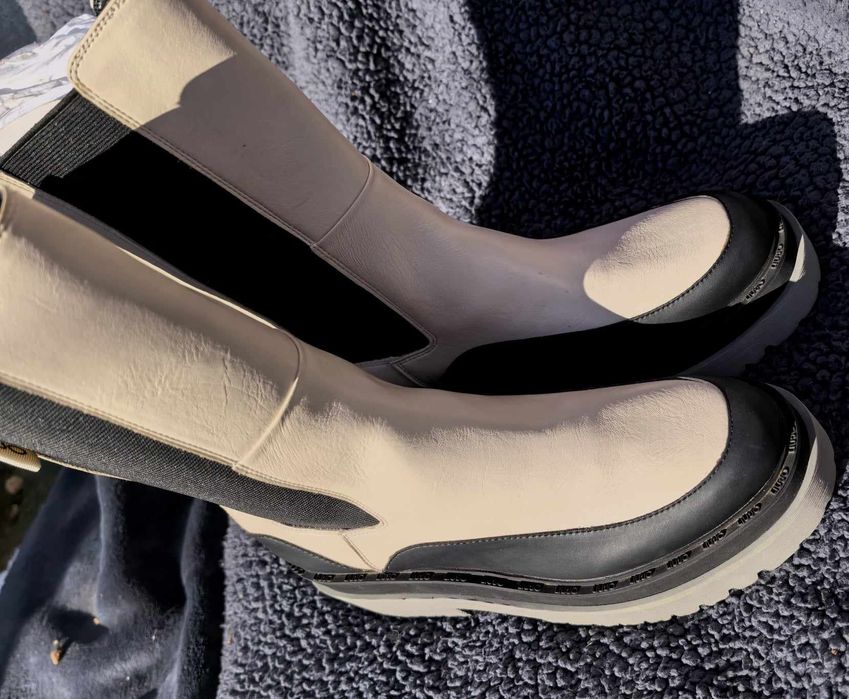 Liu Jo оригинални дамски боти челси еко кожа 39 номер