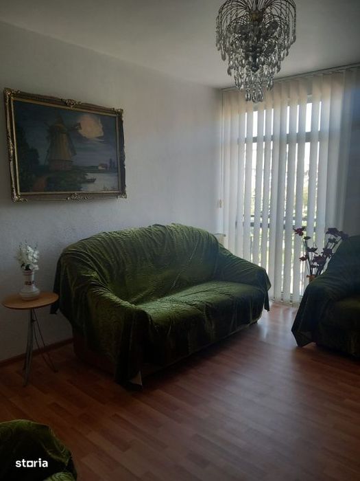 Apartament 3 camere, 75 mp, Etaj 2, zona Centru — fotografia 1