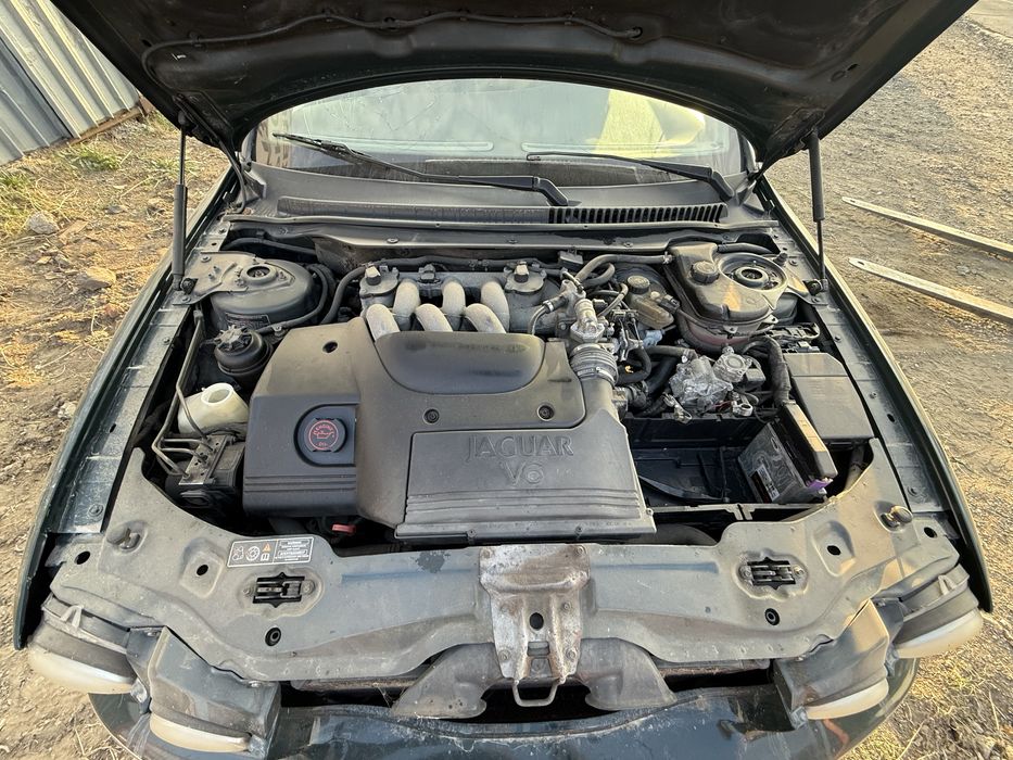 Jaguar X-type 2.0 156 ph 2002g  на части