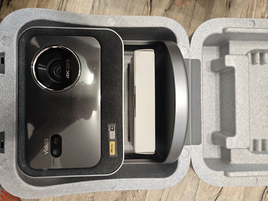 Проектор Hisence Vidda C3S Highlighted