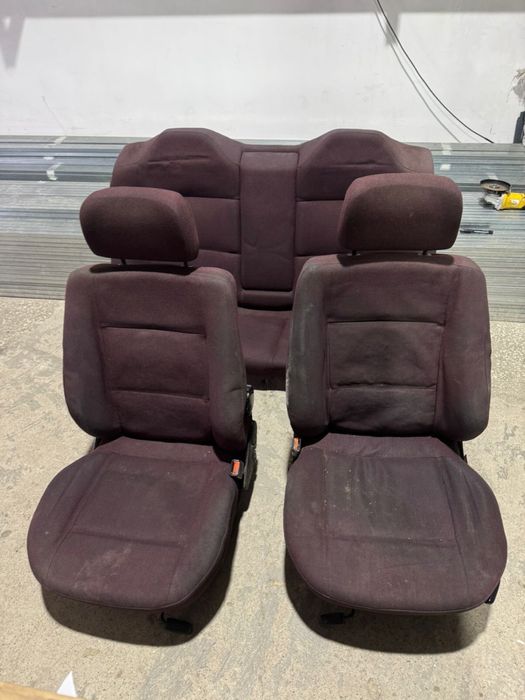 Продам сиденьи на Ауди 80