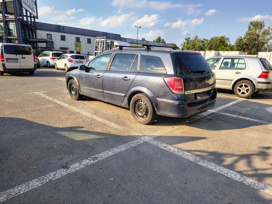 Opel Astra H(turbina defecta)