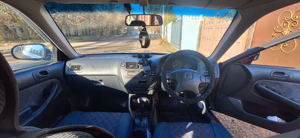 Продам машину Honda Civic