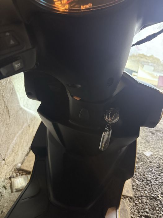 Продам скутер м 8 SONLINK