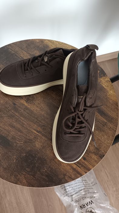 Vând pantofi casual /adidași/încălțăminte