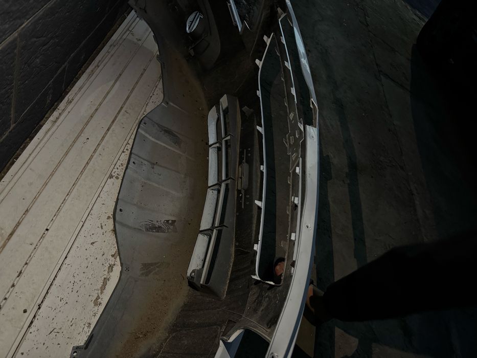 Бампер кобальт родной