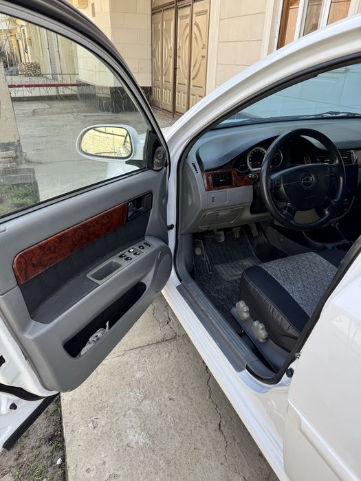 Lacceti 2010 йил метанда