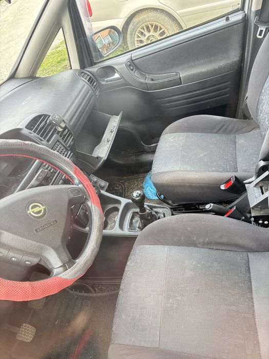Opel Zafira цяла за части – 550€