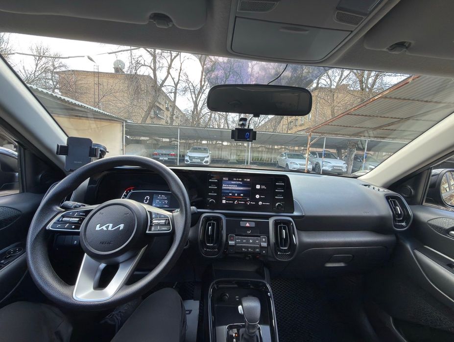 Продаётся KIA SONET