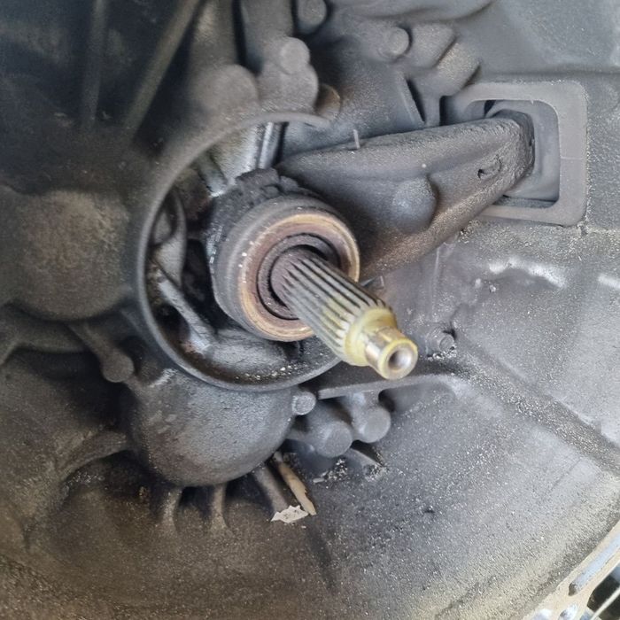 Cutie de viteze manuala Mazda CX - 7 2.2 Diesel 2006 - 2012 173CP Manuala 6 Trepte R2AA ...