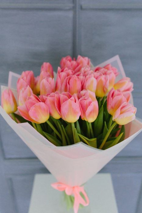 Тюльпаны к 8 марта