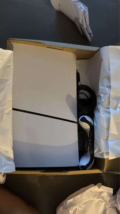 Vând Ps5/Schimb cu PC Gaming