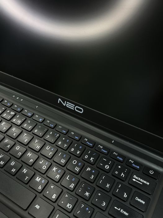 Ноутбук NEO